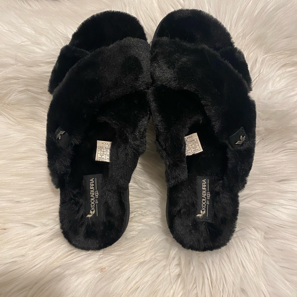 Koolaburra By Ugg Fuzz-it sandal